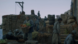 extant_GameOfThrones_2x05-TheGhostOfHarrenhal_1733