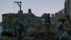 extant_GameOfThrones_2x05-TheGhostOfHarrenhal_1737