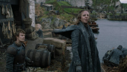 extant_GameOfThrones_2x05-TheGhostOfHarrenhal_1744