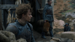 extant_GameOfThrones_2x05-TheGhostOfHarrenhal_1776