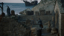 extant_GameOfThrones_2x05-TheGhostOfHarrenhal_1795