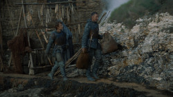 extant_GameOfThrones_2x05-TheGhostOfHarrenhal_1831