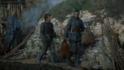 extant_GameOfThrones_2x05-TheGhostOfHarrenhal_1834