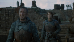 extant_GameOfThrones_2x05-TheGhostOfHarrenhal_1854