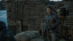 extant_GameOfThrones_2x05-TheGhostOfHarrenhal_1863