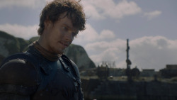 extant_GameOfThrones_2x05-TheGhostOfHarrenhal_1910