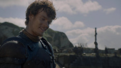 extant_GameOfThrones_2x05-TheGhostOfHarrenhal_1919