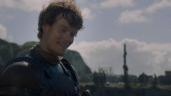 extant_GameOfThrones_2x05-TheGhostOfHarrenhal_1924