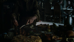 extant_GameOfThrones_2x05-TheGhostOfHarrenhal_1933