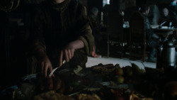 extant_GameOfThrones_2x05-TheGhostOfHarrenhal_1934