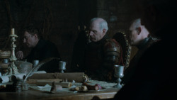 extant_GameOfThrones_2x05-TheGhostOfHarrenhal_1993