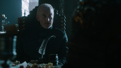 extant_GameOfThrones_2x05-TheGhostOfHarrenhal_2012