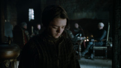 extant_GameOfThrones_2x05-TheGhostOfHarrenhal_2025