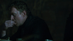 extant_GameOfThrones_2x05-TheGhostOfHarrenhal_2031