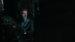 extant_GameOfThrones_2x05-TheGhostOfHarrenhal_2068