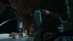extant_GameOfThrones_2x05-TheGhostOfHarrenhal_2096