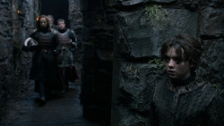 extant_GameOfThrones_2x05-TheGhostOfHarrenhal_2294