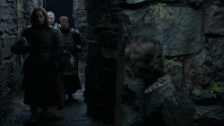 extant_GameOfThrones_2x05-TheGhostOfHarrenhal_2296