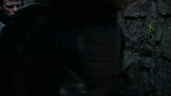 extant_GameOfThrones_2x05-TheGhostOfHarrenhal_2303