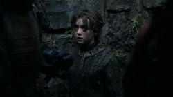 extant_GameOfThrones_2x05-TheGhostOfHarrenhal_2307