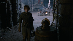 extant_GameOfThrones_2x05-TheGhostOfHarrenhal_2357