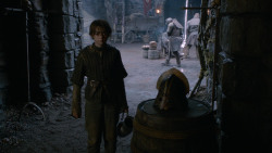 extant_GameOfThrones_2x05-TheGhostOfHarrenhal_2366