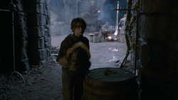 extant_GameOfThrones_2x05-TheGhostOfHarrenhal_2403