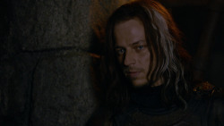 extant_GameOfThrones_2x05-TheGhostOfHarrenhal_2426