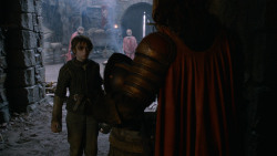 extant_GameOfThrones_2x05-TheGhostOfHarrenhal_2444