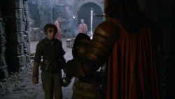extant_GameOfThrones_2x05-TheGhostOfHarrenhal_2445