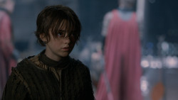 extant_GameOfThrones_2x05-TheGhostOfHarrenhal_2453