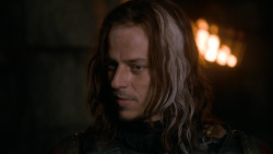 extant_GameOfThrones_2x05-TheGhostOfHarrenhal_2455