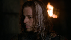 extant_GameOfThrones_2x05-TheGhostOfHarrenhal_2473