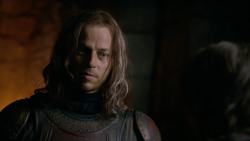 extant_GameOfThrones_2x05-TheGhostOfHarrenhal_2482
