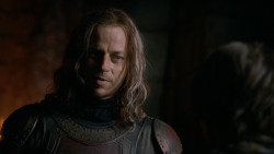 extant_GameOfThrones_2x05-TheGhostOfHarrenhal_2492