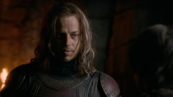 extant_GameOfThrones_2x05-TheGhostOfHarrenhal_2501