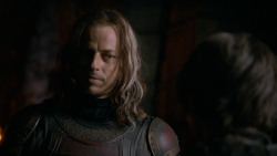 extant_GameOfThrones_2x05-TheGhostOfHarrenhal_2514