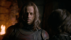 extant_GameOfThrones_2x05-TheGhostOfHarrenhal_2543