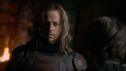 extant_GameOfThrones_2x05-TheGhostOfHarrenhal_2544