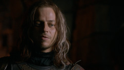 extant_GameOfThrones_2x05-TheGhostOfHarrenhal_2549