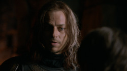extant_GameOfThrones_2x05-TheGhostOfHarrenhal_2558