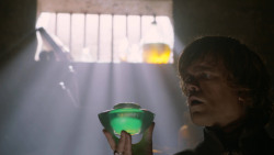 extant_GameOfThrones_2x05-TheGhostOfHarrenhal_2904