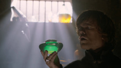 extant_GameOfThrones_2x05-TheGhostOfHarrenhal_2905