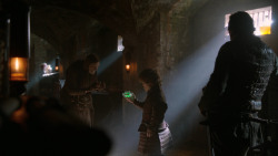 extant_GameOfThrones_2x05-TheGhostOfHarrenhal_2912