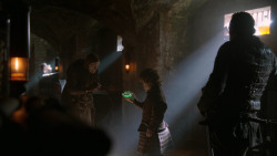 extant_GameOfThrones_2x05-TheGhostOfHarrenhal_2914