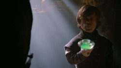 extant_GameOfThrones_2x05-TheGhostOfHarrenhal_2919