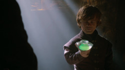 extant_GameOfThrones_2x05-TheGhostOfHarrenhal_2932