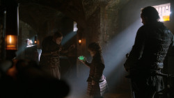 extant_GameOfThrones_2x05-TheGhostOfHarrenhal_2940