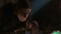 extant_GameOfThrones_2x05-TheGhostOfHarrenhal_2945