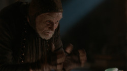 extant_GameOfThrones_2x05-TheGhostOfHarrenhal_2949